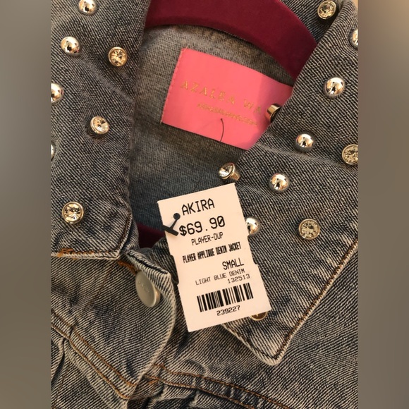 AKIRA PLAYER APPLIQUÉ STUDDED DENIM JACKET SIZE: SMALL - Picture 9 of 9